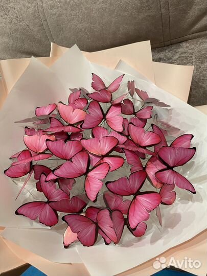 Светящийся букет из бабочек