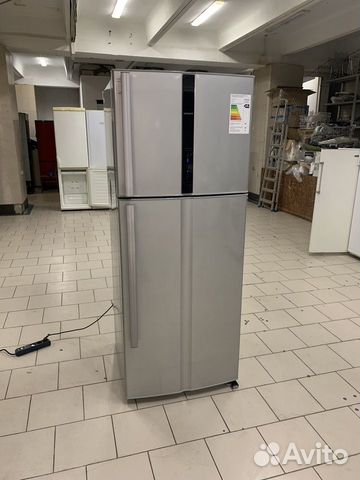 Холодильник б/у Hitachi R-V542PU3SLS