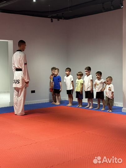 Тренер по тхэквондо