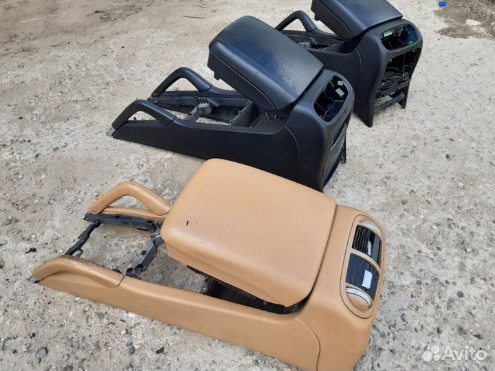 Подлокотник центральный Porsche Cayenne 955