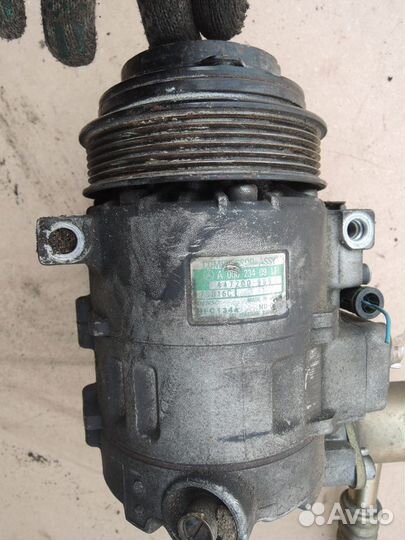 Компрессор кондиционера Mercedes-Benz W210 95-00