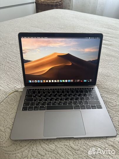 MacBook Air retina 13-inch 2019