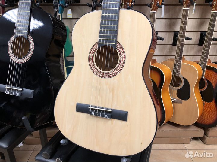 Классическая гитара (цвета на выбор)