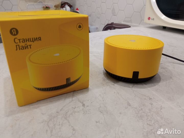 Яндекс станция алиса lite (жёлтая)
