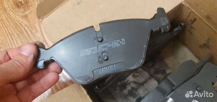 Колодки передние для BMW 320i ориг. н. 34116777772