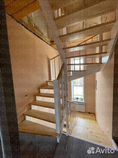 Лестница из массива дерева