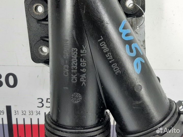 Патрубок интеркулера Volkswagen Phaeton 2008