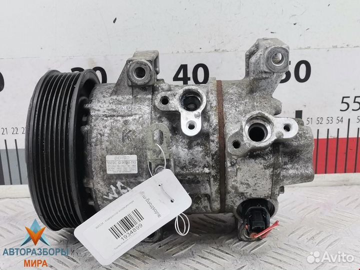 Компрессор кондиционера Toyota Avensis 3 (T270)