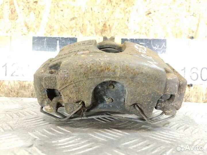 Суппорт передний левый Renault Scenic 2003 2009