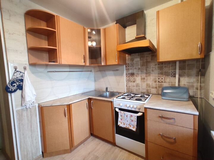 2-к. квартира, 46 м², 3/9 эт.