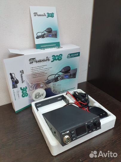 Автомобильная радиостанция Track 308 новая