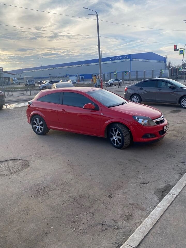 Opel Astra GTC: фото владельца