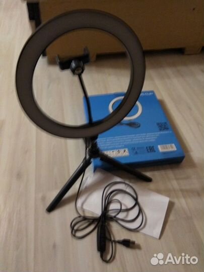 Кольцевидная лампа