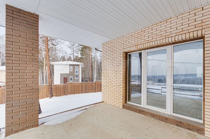 Коттедж 129 м² на участке 8 сот.