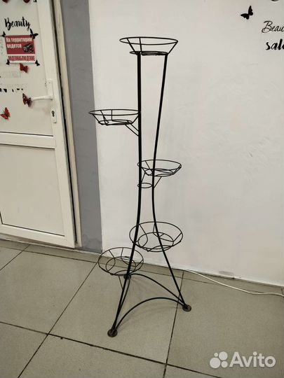 Подставка для цветов напольная металлическая