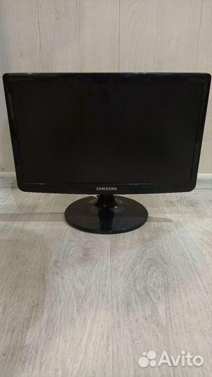 Монитор samsung