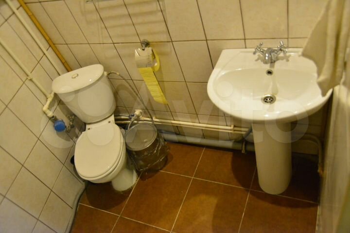 Комната 16 м² в 4-к., 1/4 эт.