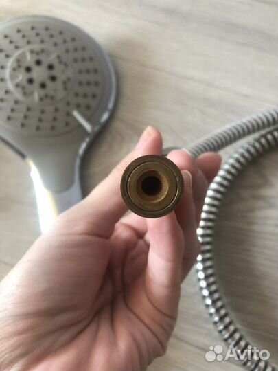 Душевая лейка со шлангом