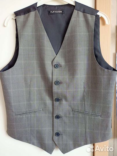 Жилетка для мальчика 146см