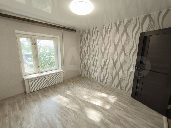 3-к. квартира, 64 м², 1/5 эт.