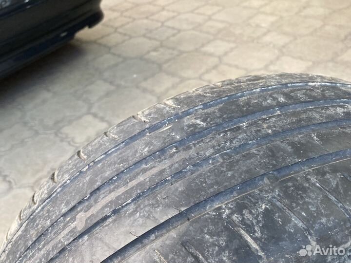 Viatti Strada Asimmetrico 215/50 R17