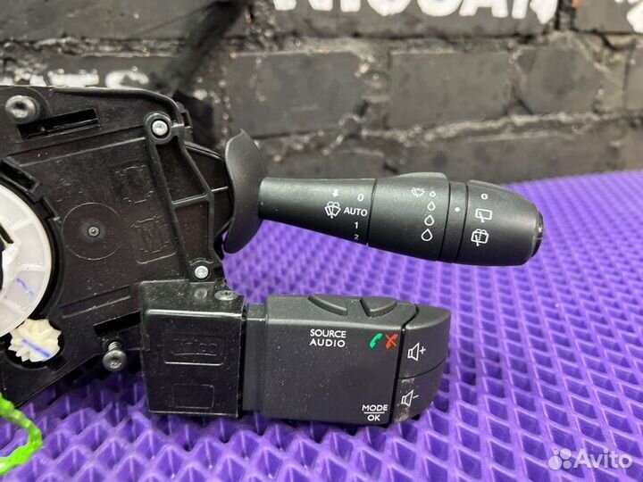 Подрулевой переключатель Renault Kaptur