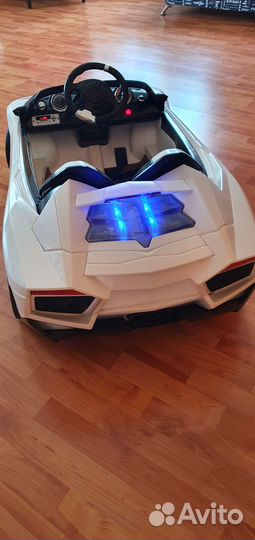 Детский электромобиль