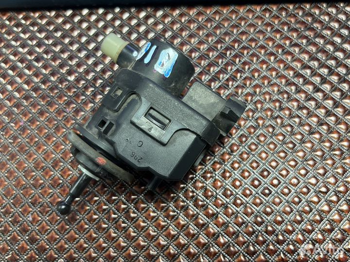 Корректор фары Renault /Nissan