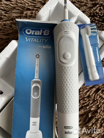 Зубная щетка oral b