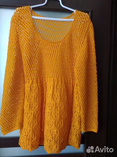 Кофта ручной ажурной вязки оранжевого цвета
