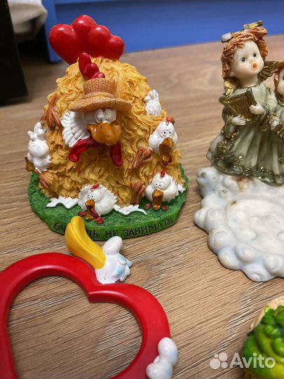 Статуэтки, копилки разные