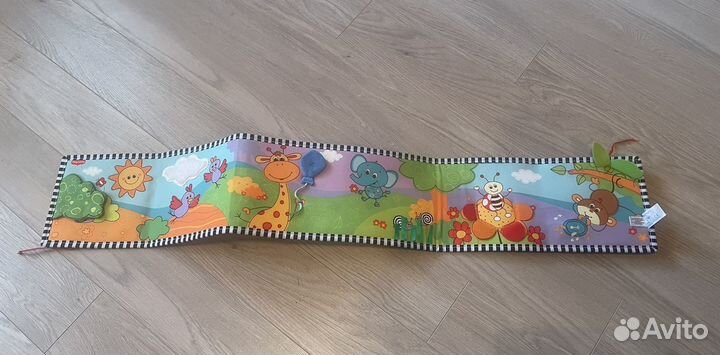 Развивающая книжка-раскладушка tiny love