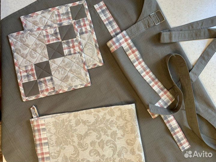 Комплект из льна для кухни-фартук/передник