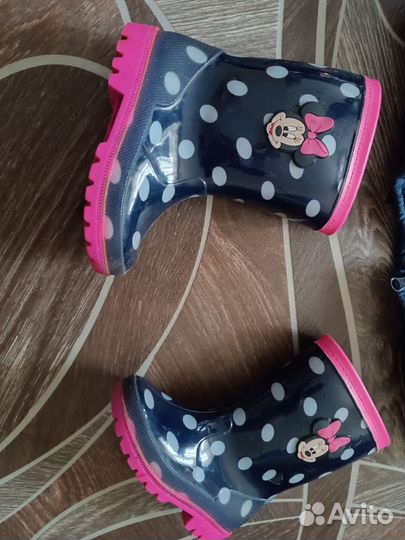 Красивая деми куртка 98-104и сапожки для девочки