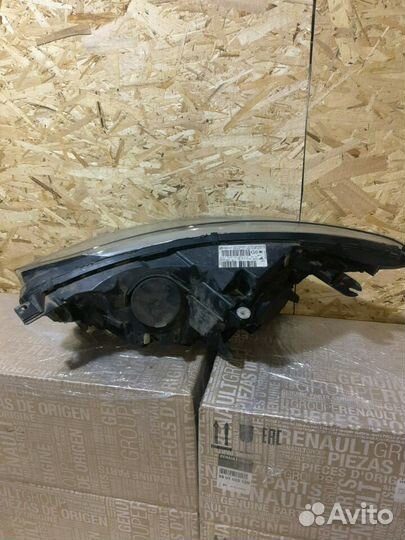 Фара Рено Каптур