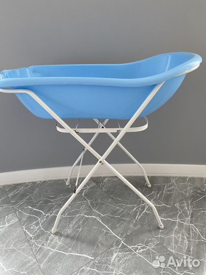 Детская ванночка с подставкой