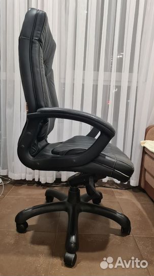 Кресло руководителя Easy Chair