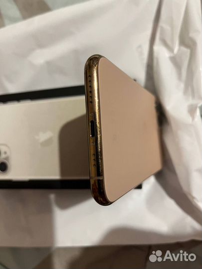 iPhone 11 Pro, 64 ГБ