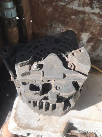 Opel Astra H генератор