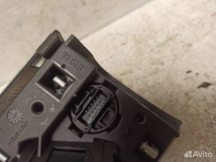 Замок зажигания 61316966714 бмв