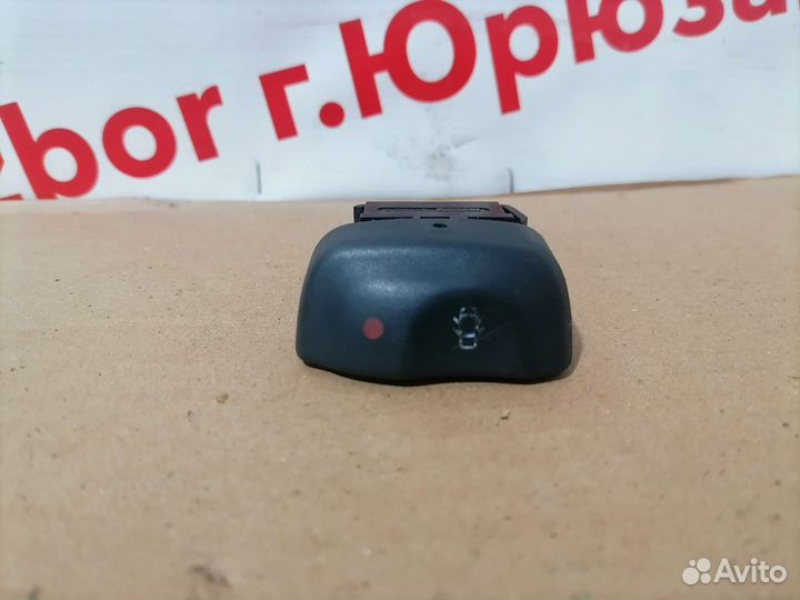 Кнопка центрального замка Renault Scenic 1