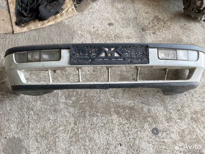 Передний бампер Volkswagen Passat B4