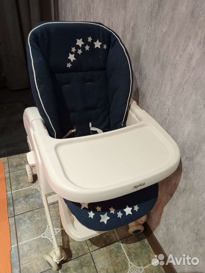 Стульчик для кормления aprica с 0 месяцев