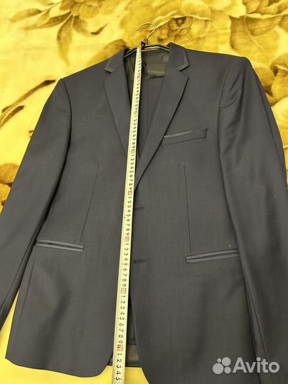 Мужской костьм
