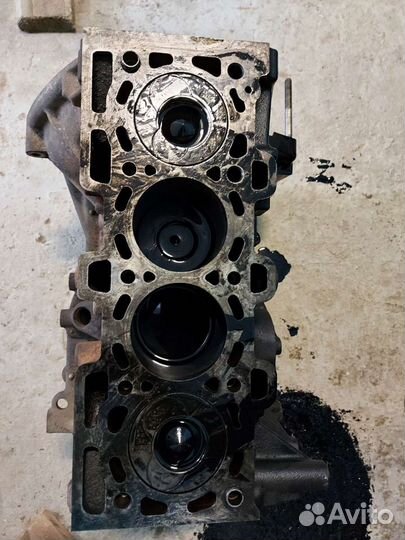 Блок цилиндров Renault Megane 2 K9K 724 1.5 Дизель