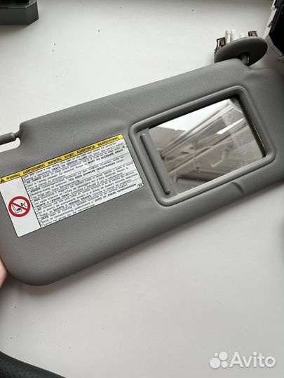 Солнцезащитный козырек rav4