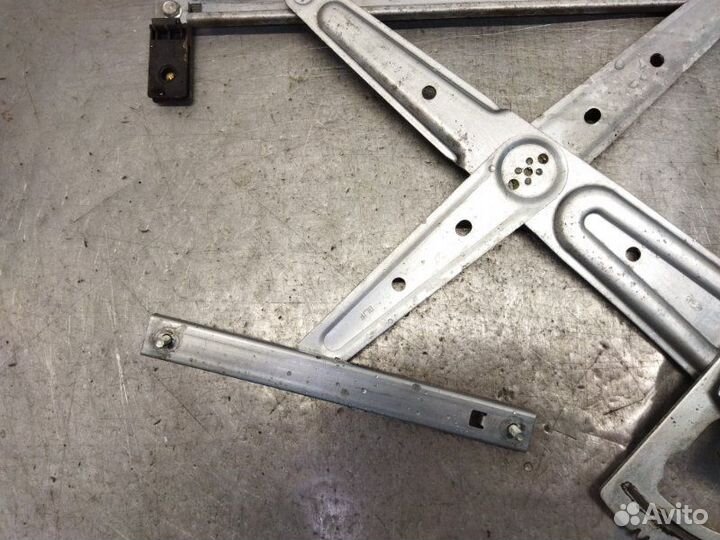 Стеклоподъемник передний правый Kia Sorento D4CB