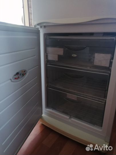 Холодильник атлант двухкамерный
