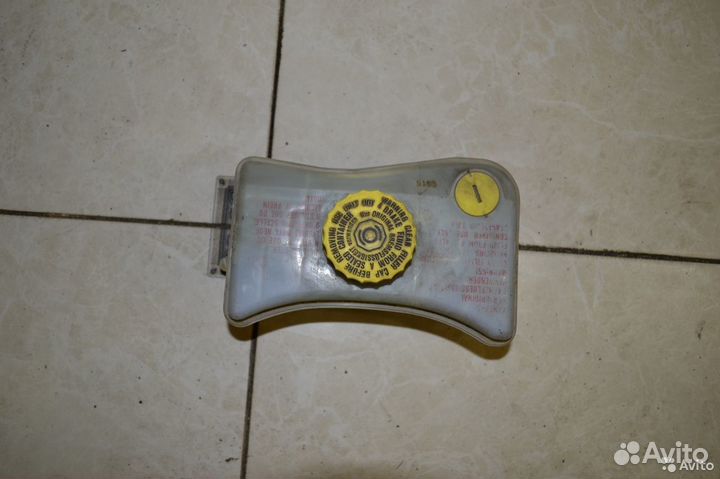 Бачок тормозной жидкости Audi А4 B7