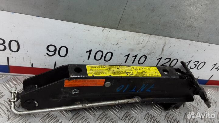 Домкрат на Volkswagen Touareg 7L